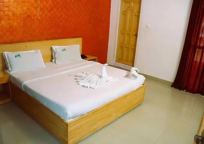 Eden Holidays Riverside Inn Ev Munnar Hotel