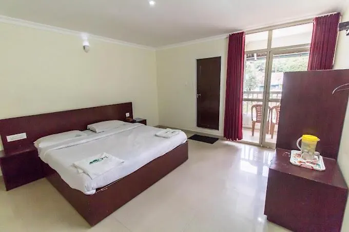 Eden Holidays Riverside Inn Ev Munnar