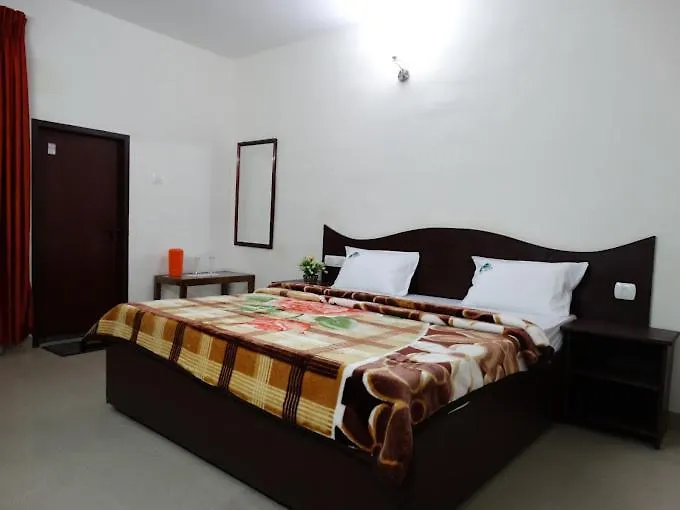 Eden Holidays Riverside Inn Ev Munnar Hotel