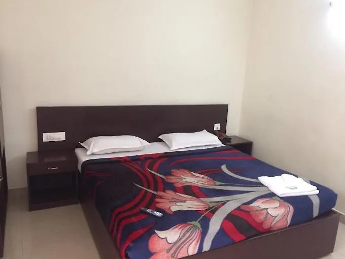 Hotel Eden Holidays Riverside Inn Ev Munnar